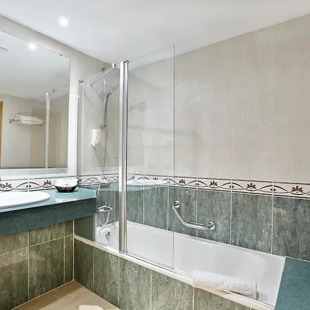 Universal Marques Hotel 4*