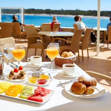 Hotel Universal Marques