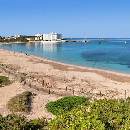 Hotel Universal Marques 4*