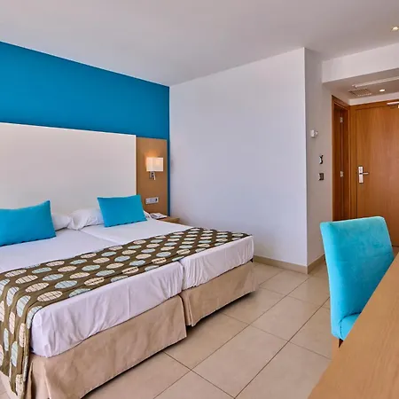 Universal Marques Hotel 4*